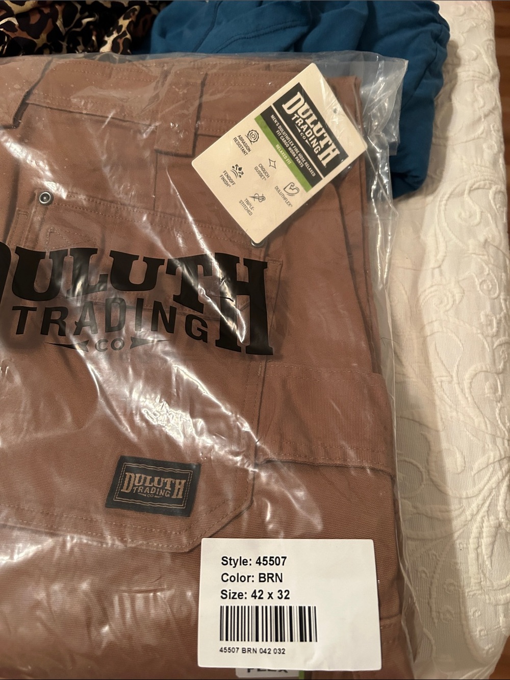 Duluth Trading Co Brown Cargo Pants - Picture 5 of 5